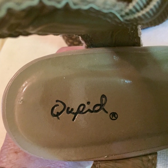 Qupid Platform Wedge Sandals - Picture 7 of 8